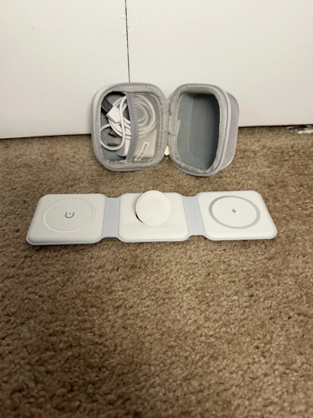 3-in-1 White Wireless Charging Pad with Travel Case